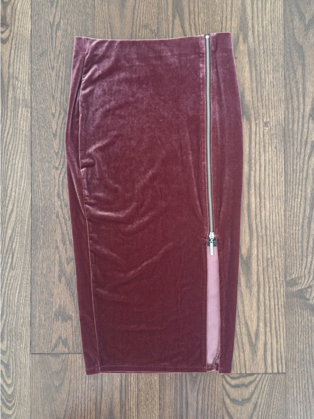 Vintage Guess Velvet Zip-Front Pencil Skirt in Wine - Women Skirts